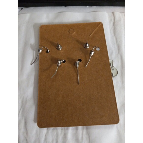 Halloween Earrings Set of 3 Bats Ghosts Black Cats - Picture 4 of 4